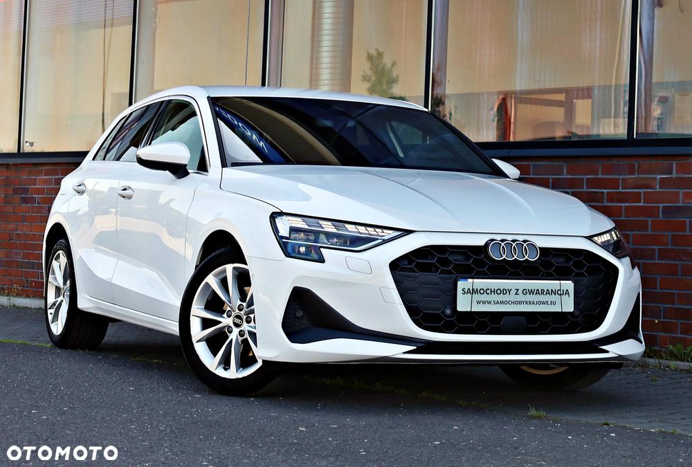 Audi A3 Sportback - 1