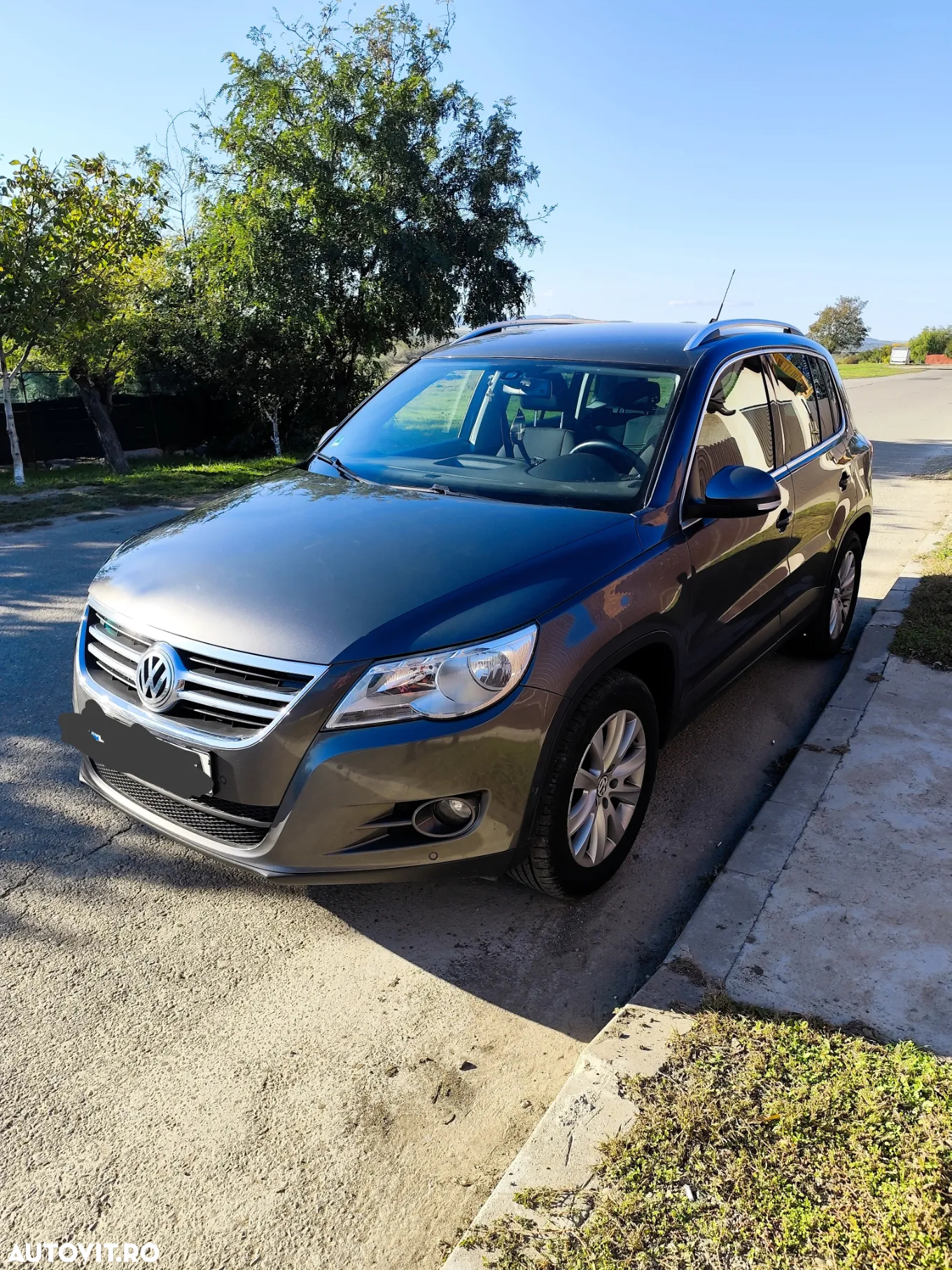 Volkswagen Tiguan 1.4 TSI BlueMotion Technology Exclusive - 2