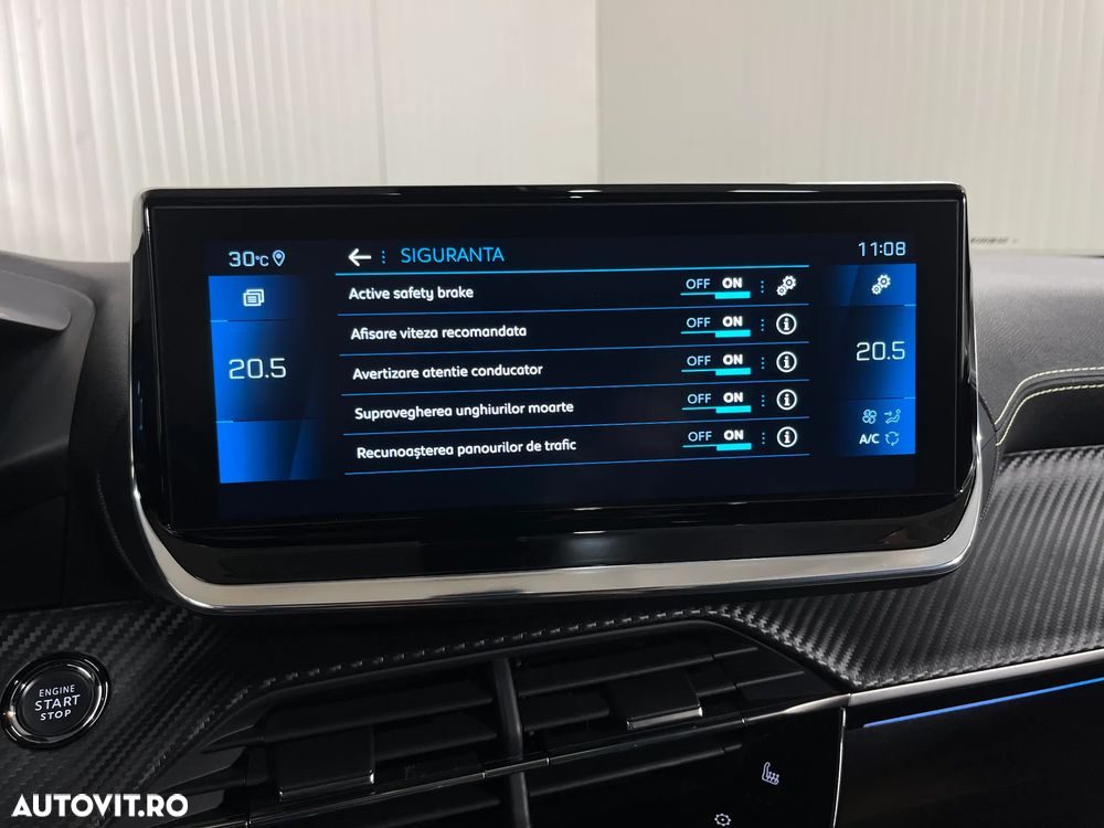 Peugeot 2008 PureTech 155 EAT8 GT - 24