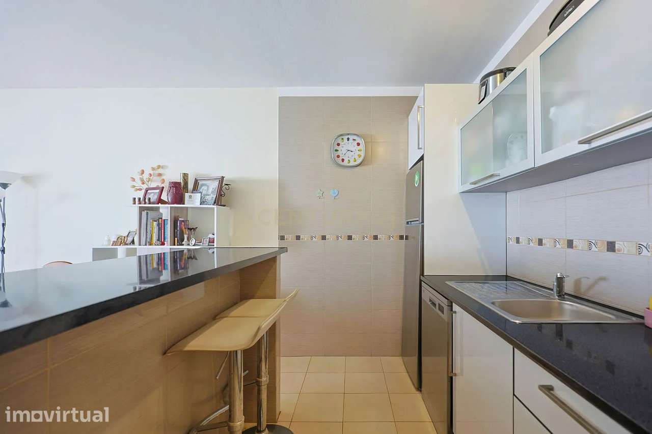 Apartamento T2 com elevador em Setúbal - Grande imagem: 4/21
