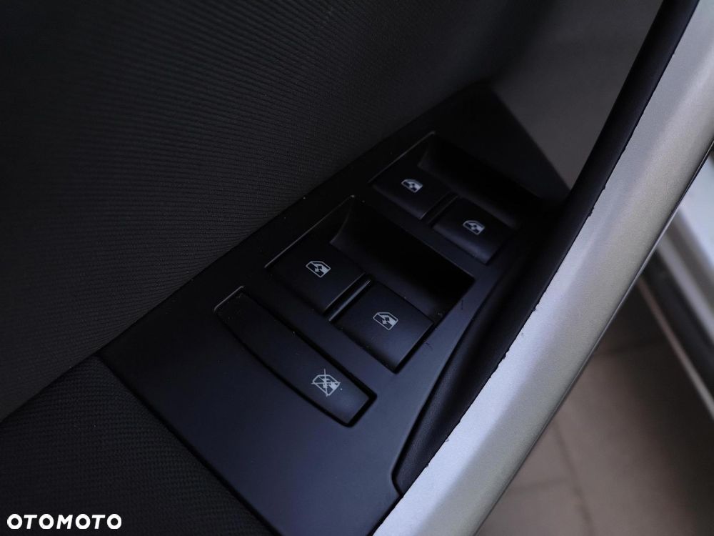 Opel Astra - 11