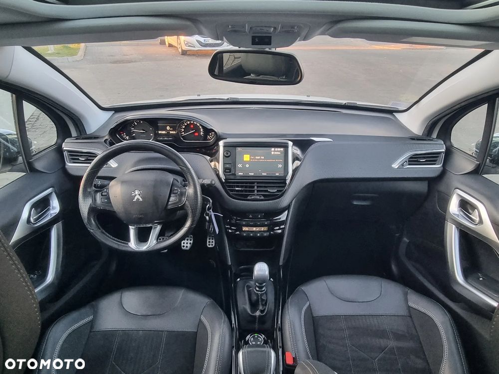 Peugeot 2008 BlueHDi FAP 120 STOP & START Crossway - 16