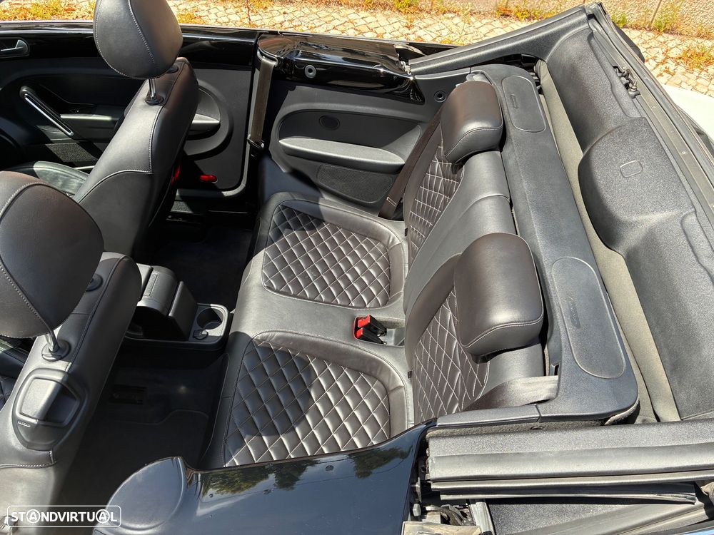VW New Beetle Cabriolet 1.2 TSI DSG Exclusive Design - 29