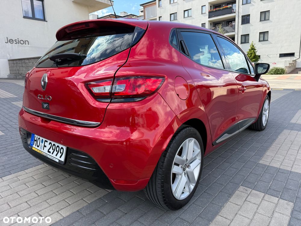 Renault Clio 1.2 16V 75 LIMITED - 16
