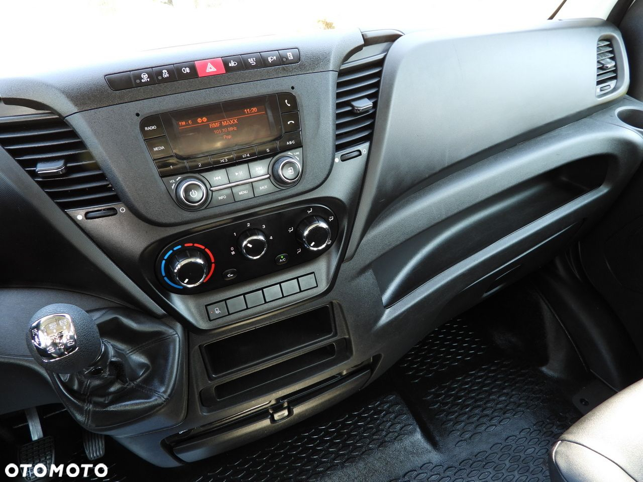 Iveco DAILY 35C16 WYWROTKA PODWÓJNA KABINA DOKA 6 MIEJSC BLIŹNIACZE KOŁA KLIMATYZACJA  160KM - 33