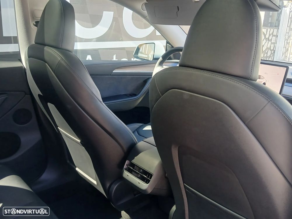 Tesla Model Y Performance Tração Integral - 25