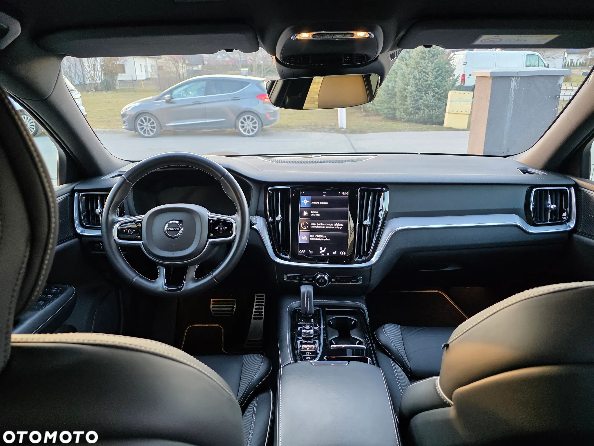 Volvo V60 T6 AWD Recharge Geartronic RDesign - 18