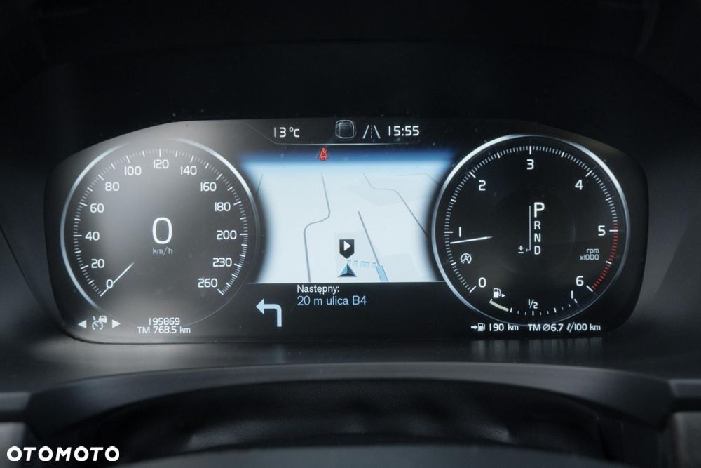 Volvo V90 Cross Country - 24