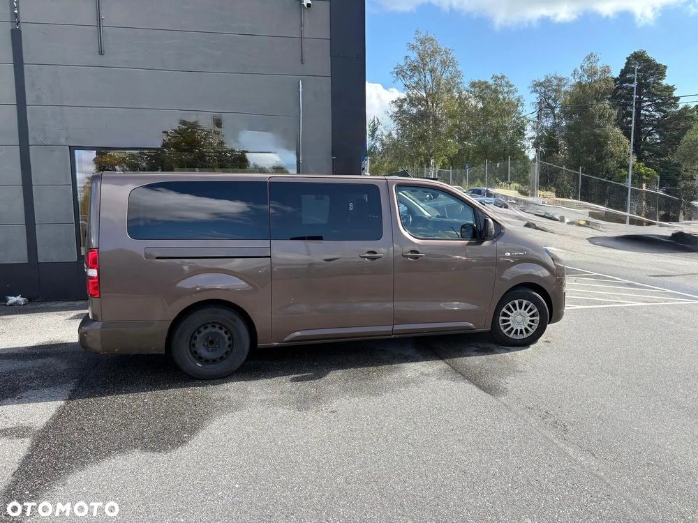 Toyota Proace Verso EV Long 75kWh Business - 4