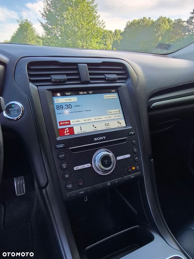Ford Fusion - 18