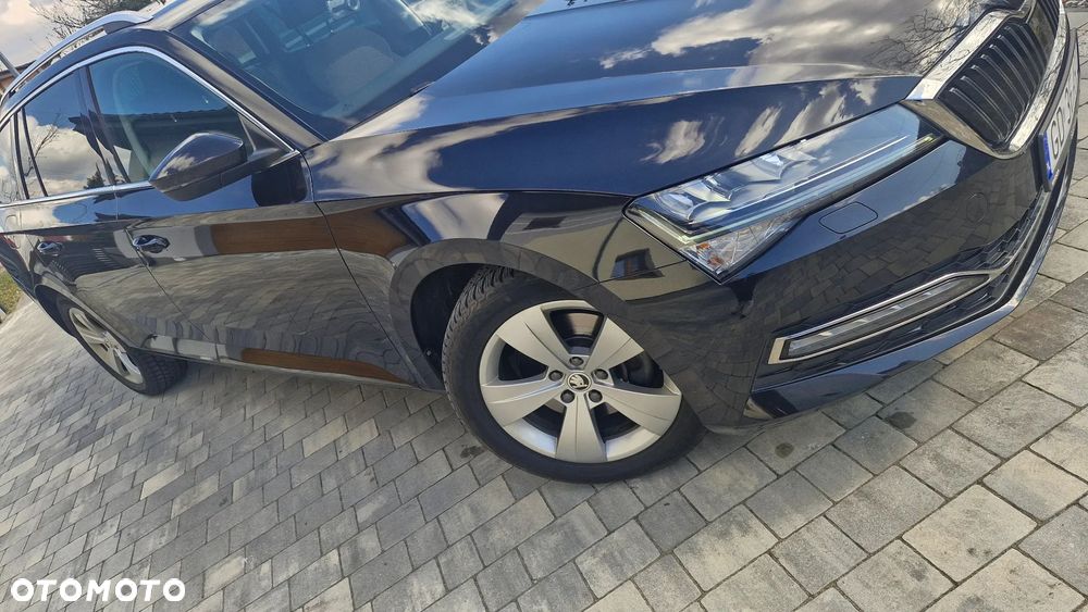 Skoda Superb 2.0 TDI SCR Style DSG - 5