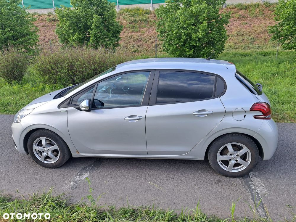 Peugeot 208 82 VTI Active - 10