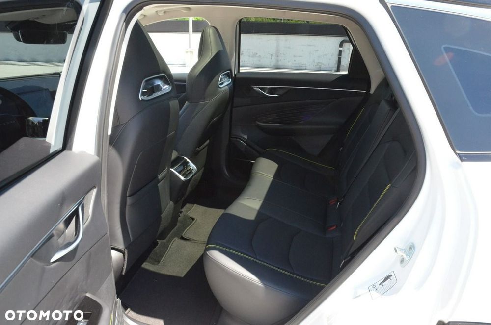 BAIC 5 Beijing 1.5T Luxury DCT - 38