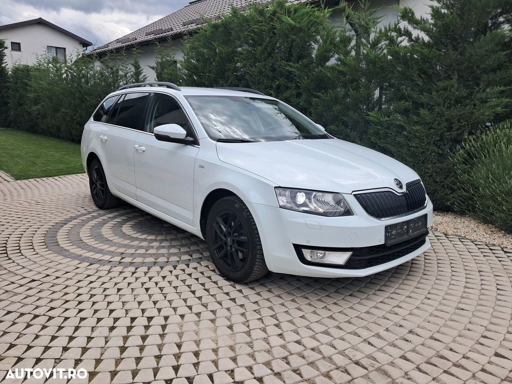 Skoda Octavia 2.0 TDI Premium Edition - 1