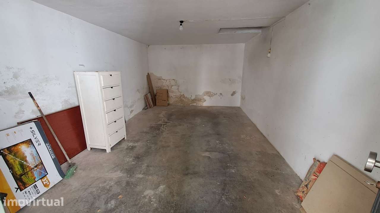 Garagem Bairro Norton de Matos - Grande imagem: 2/3