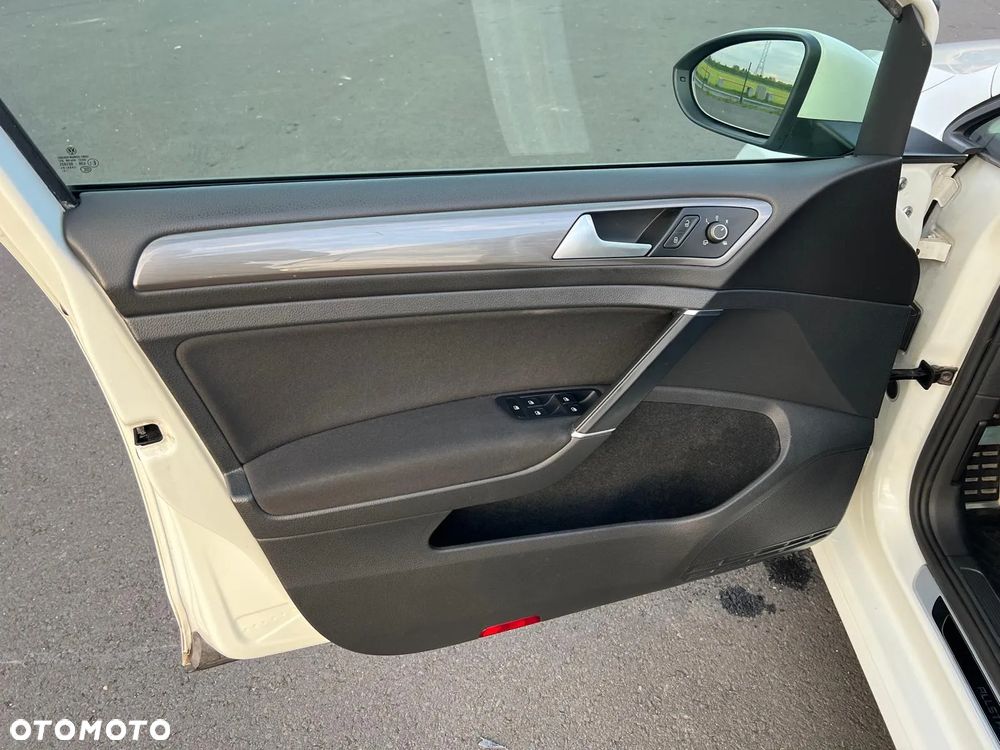 Volkswagen Golf VII 2.0 TDI BMT Highline DSG - 18