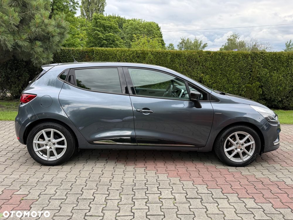 Renault Clio 1.2 16V 75 Limited - 6