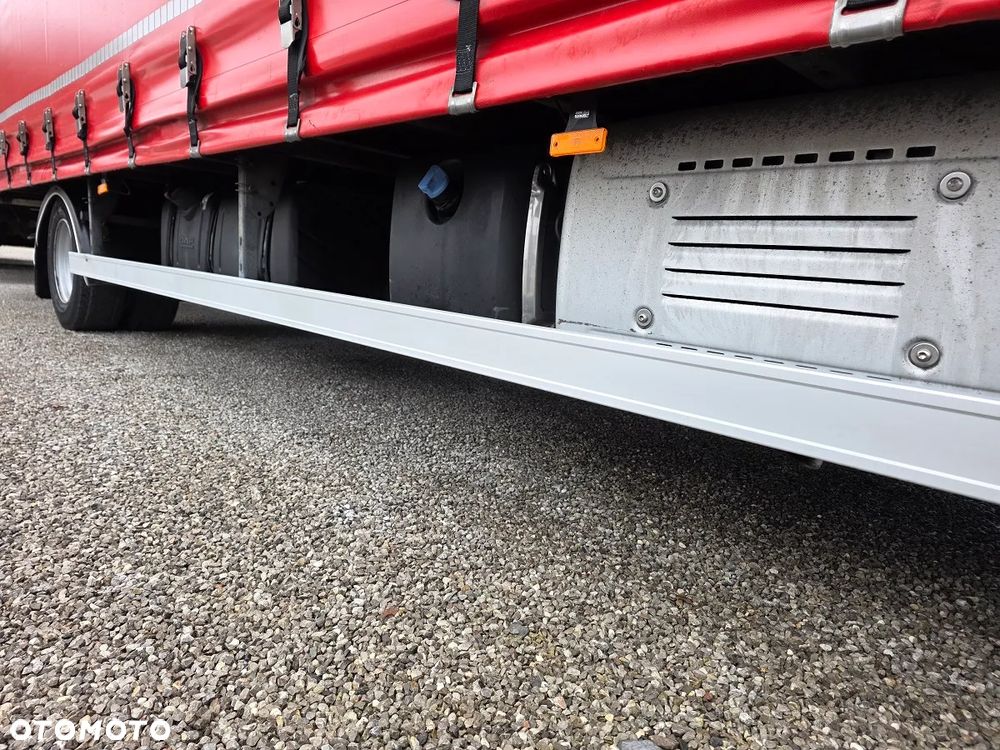 DAF LF 12/260 ZESTAW TANDEM  PRZEJAZDOWY 120m2 SALON PL. - 19