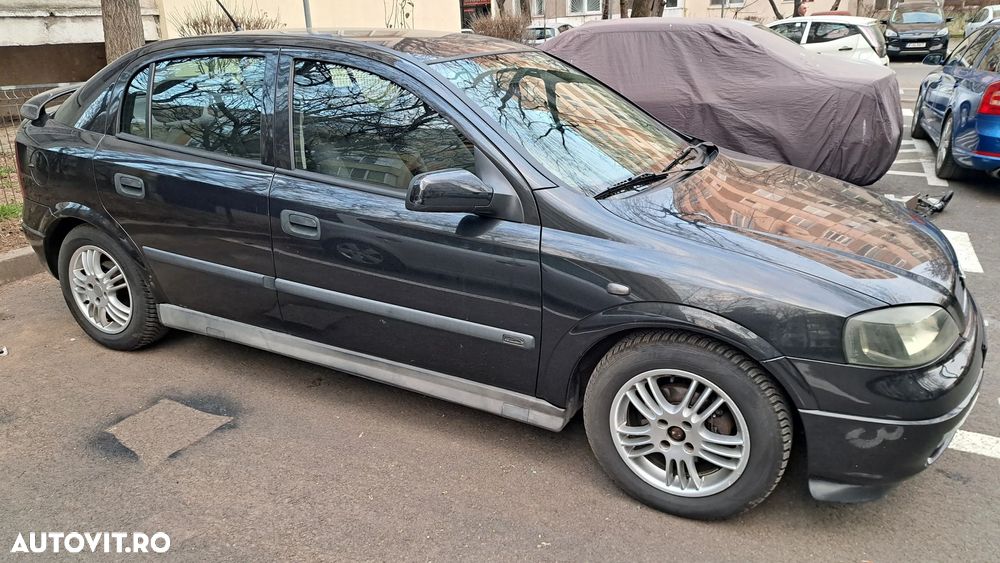 Opel Astra 1.6 - 10