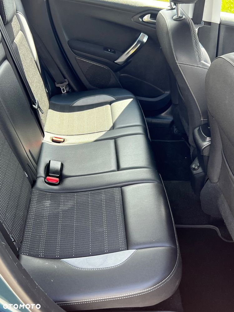 Peugeot 2008 PureTech 82 Allure - 13