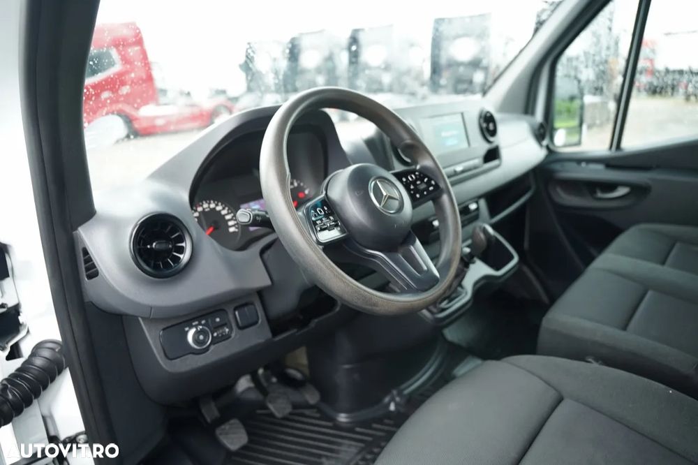 Mercedes-Benz SPRINTER / BASCULABILĂ - 3 M / ROȚI SPATE DUBLE / MANUALĂ / IMPORT - 30