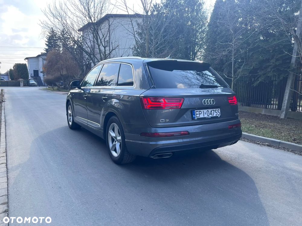 Audi Q7 - 3