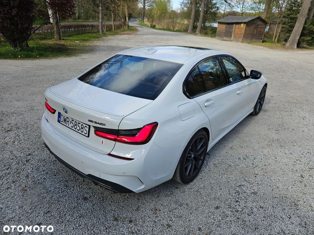 BMW Seria 3 M340i xDrive - 28