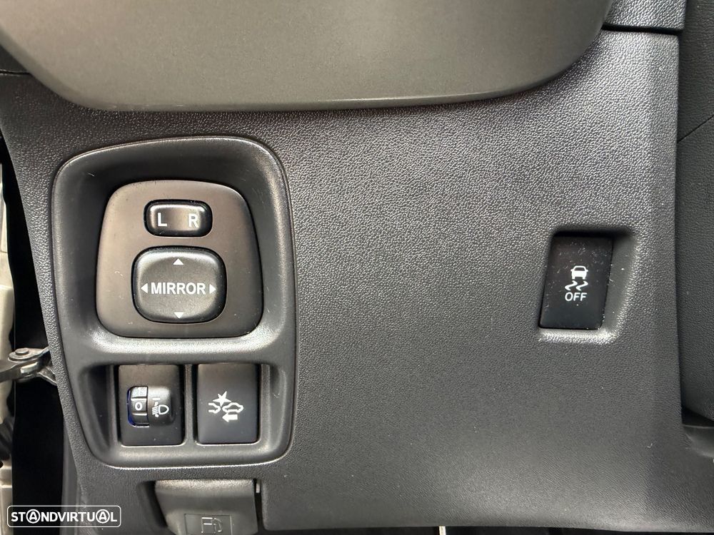Peugeot 108 1.2 PureTech Top! Allure - 25