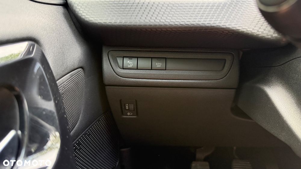 Peugeot 208 PureTech 82 Start & Stop Allure - 20