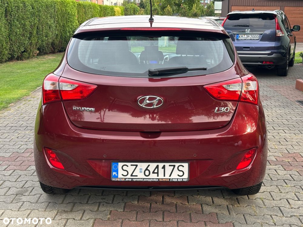 Hyundai i30 blue 1.4 Style - 8