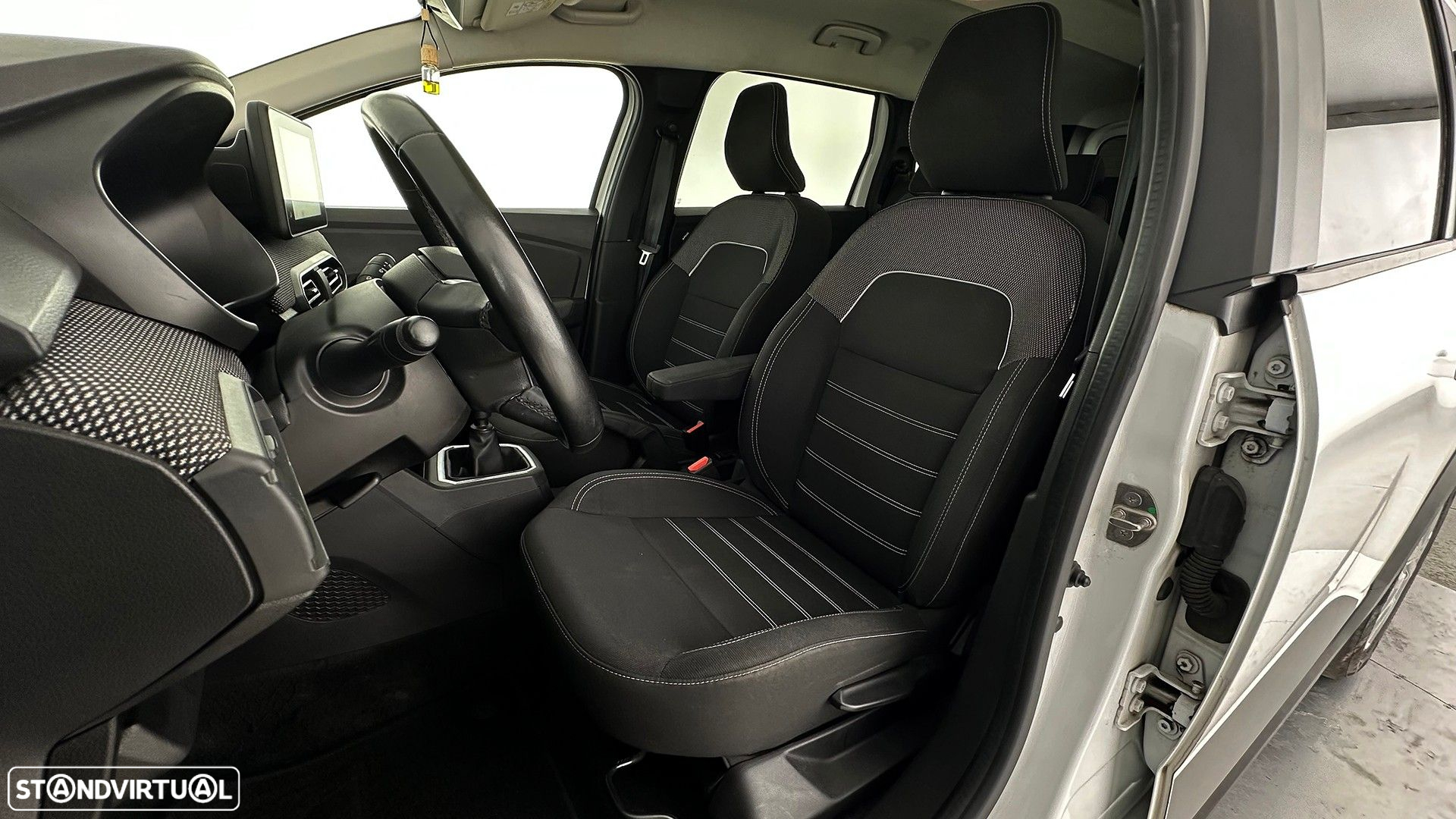 Dacia Jogger 1.0 ECO-G Comfort 7L Bi-Fuel - 26