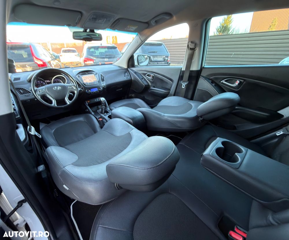 Hyundai ix35 blue 1.6 2WD Finale Gold - 16