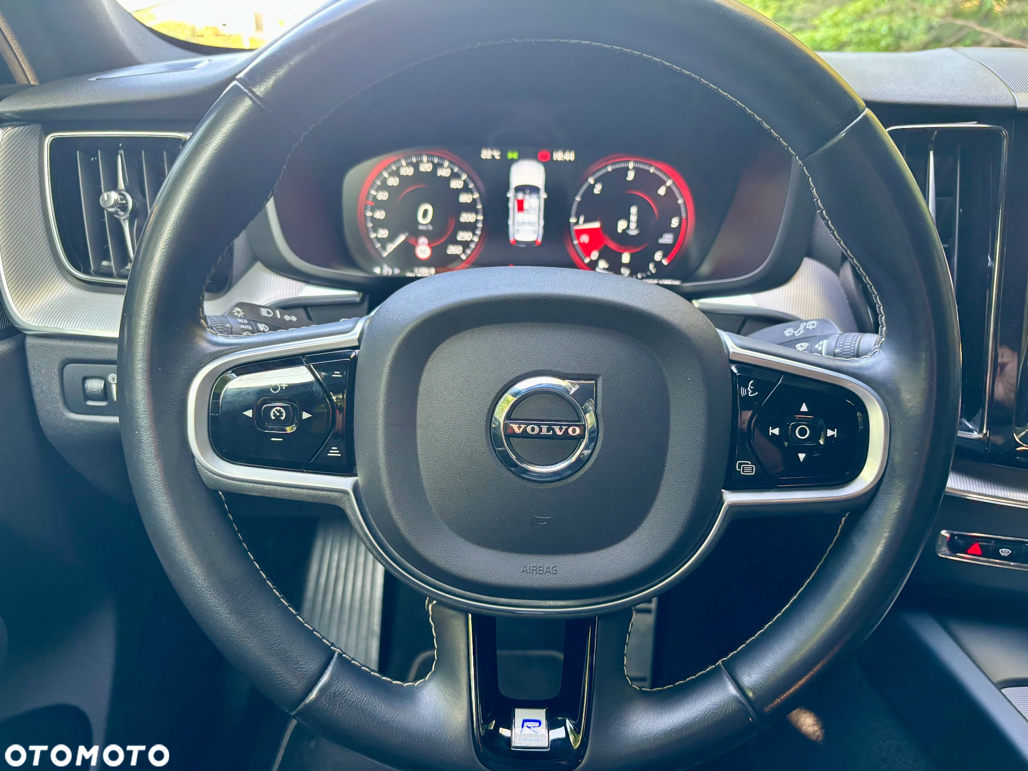 Volvo XC 60 D4 AWD R-Design - 23