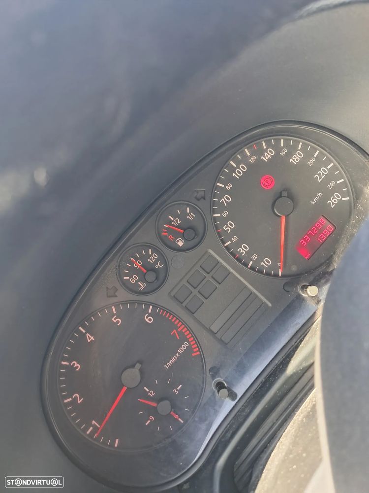 Audi A3 1.6 Attraction - 7