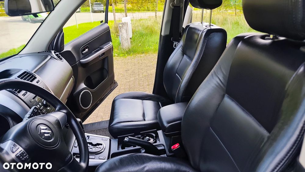 Suzuki Grand Vitara 2.0 De Luxe - 18