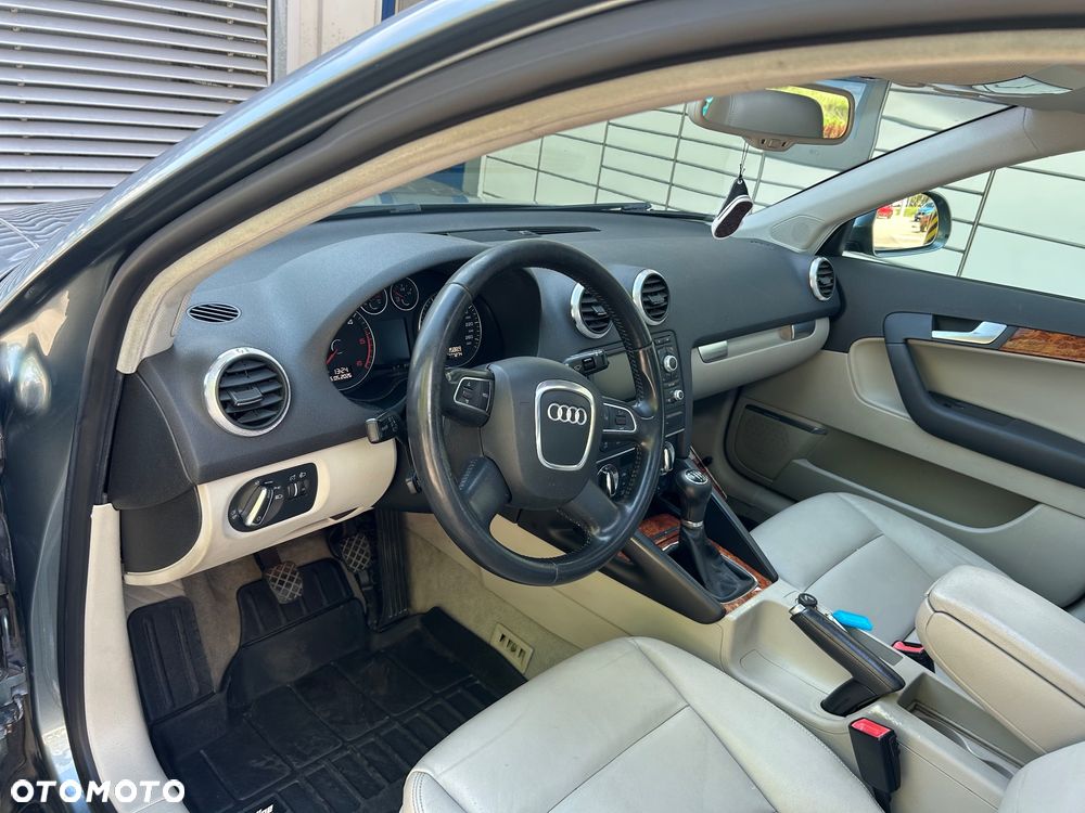 Audi A3 Sportback 1.6 TDI DPF Ambition - 15