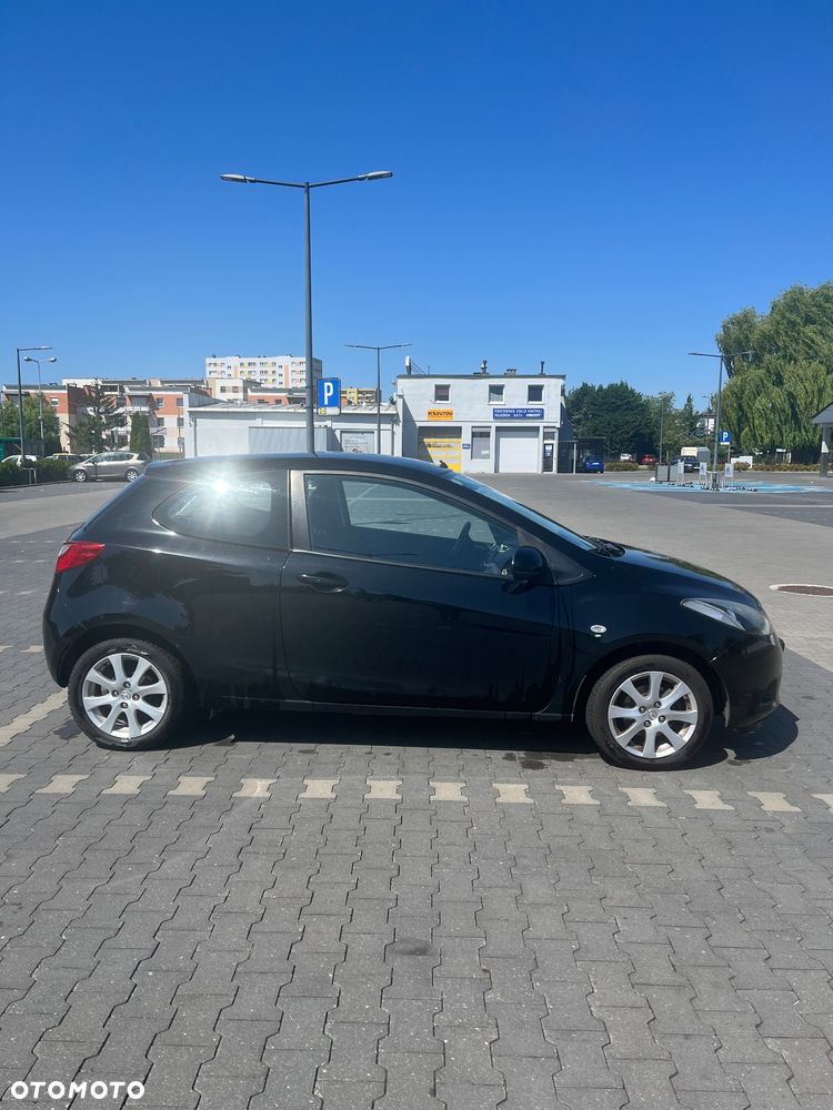 Mazda 2 - 8
