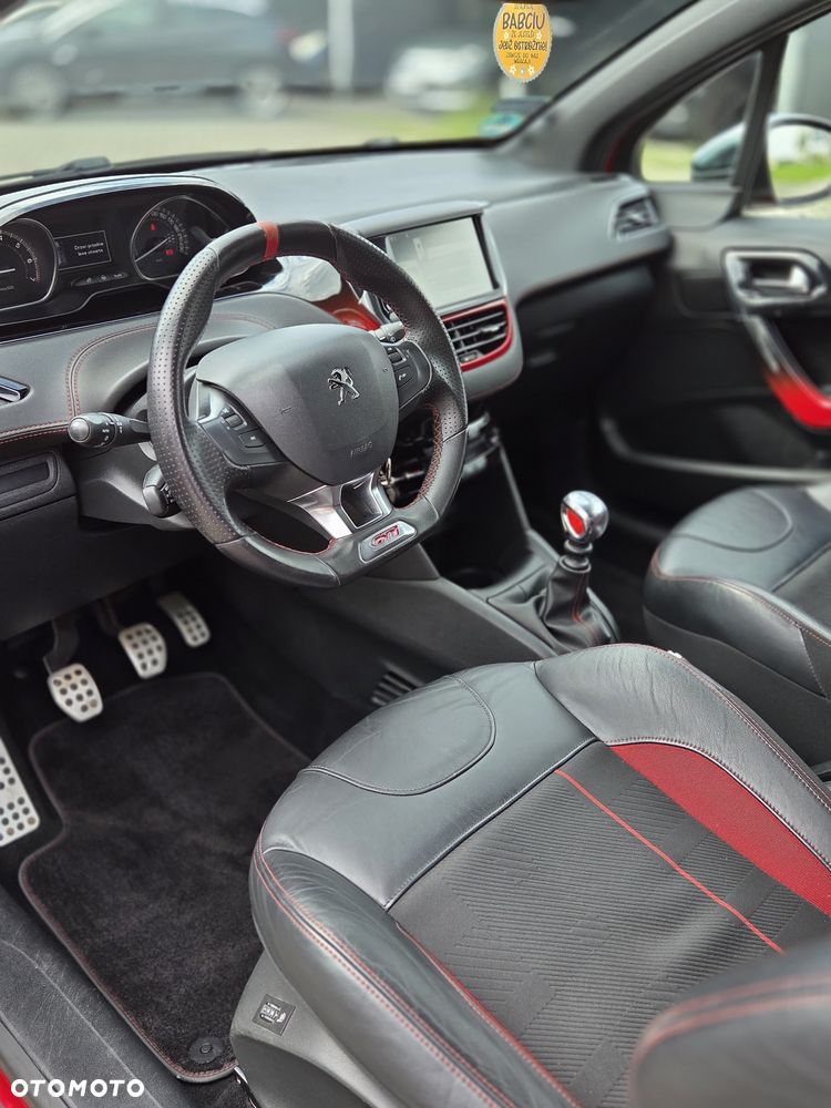 Peugeot 208 1.6 THP GTi - 10