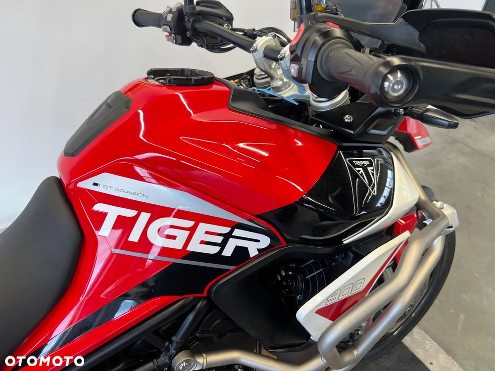Triumph Tiger - 24