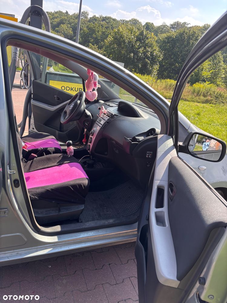 Toyota Yaris 1.3 Terra - 15