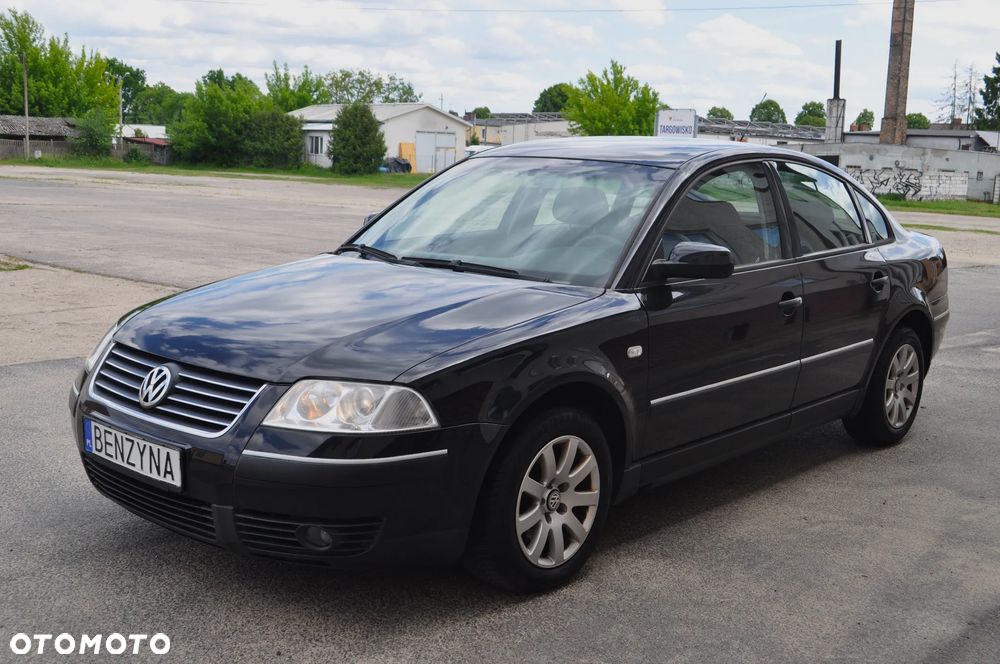 Volkswagen Passat 1.6 Comfortline - 3