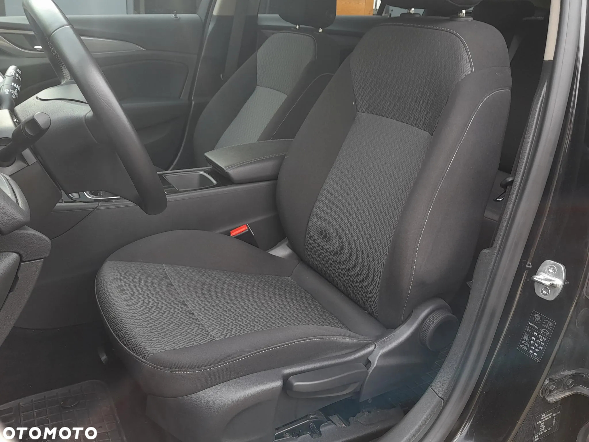Opel Insignia 2.0 CDTI Enjoy S&S - 23
