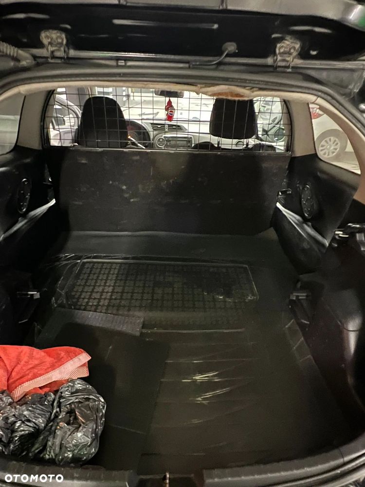 Toyota Yaris 1.0 Active - 10