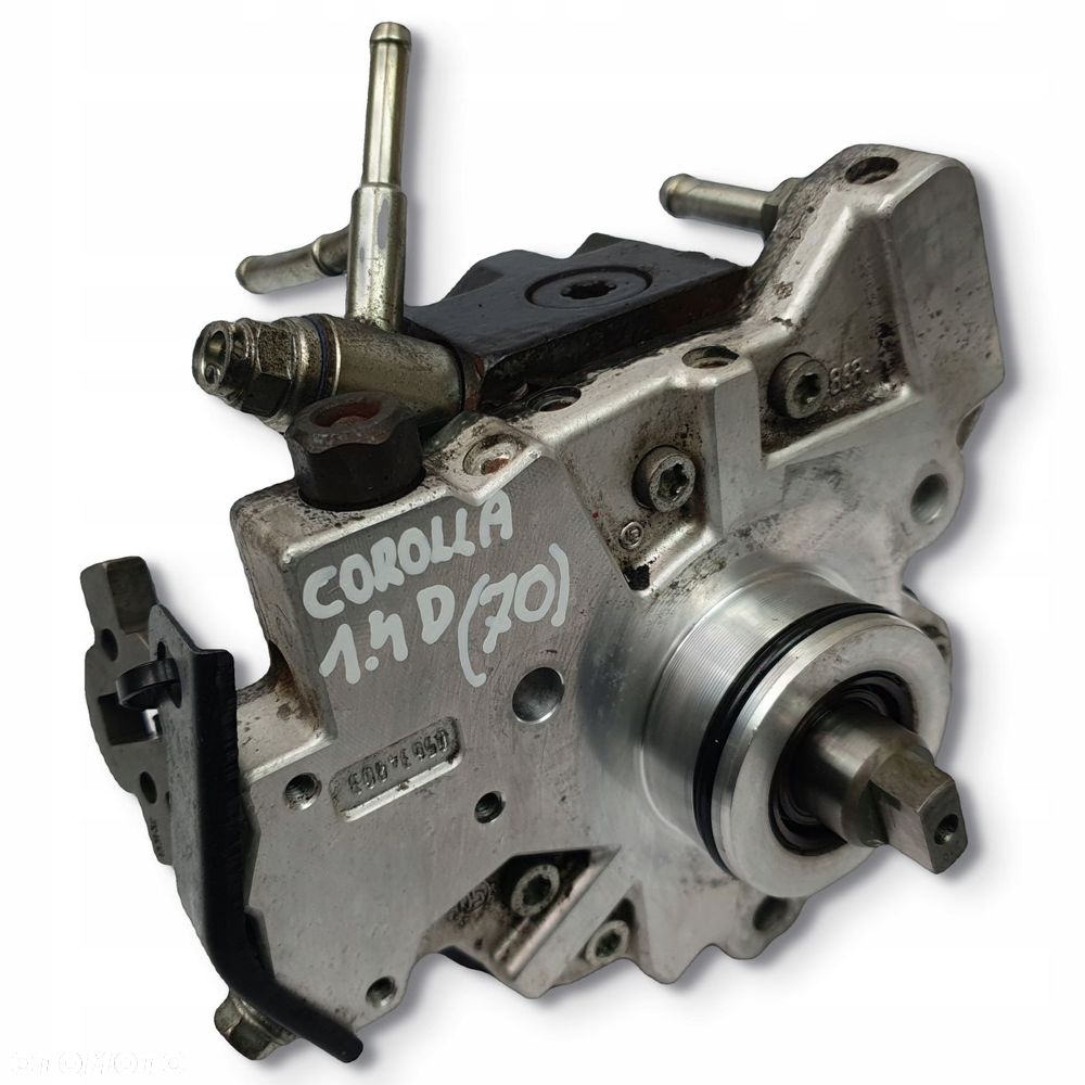 POMPA WTRYSKOWA Toyota Auris Corolla Yaris 1.4 D4D 22100-33040 - 1