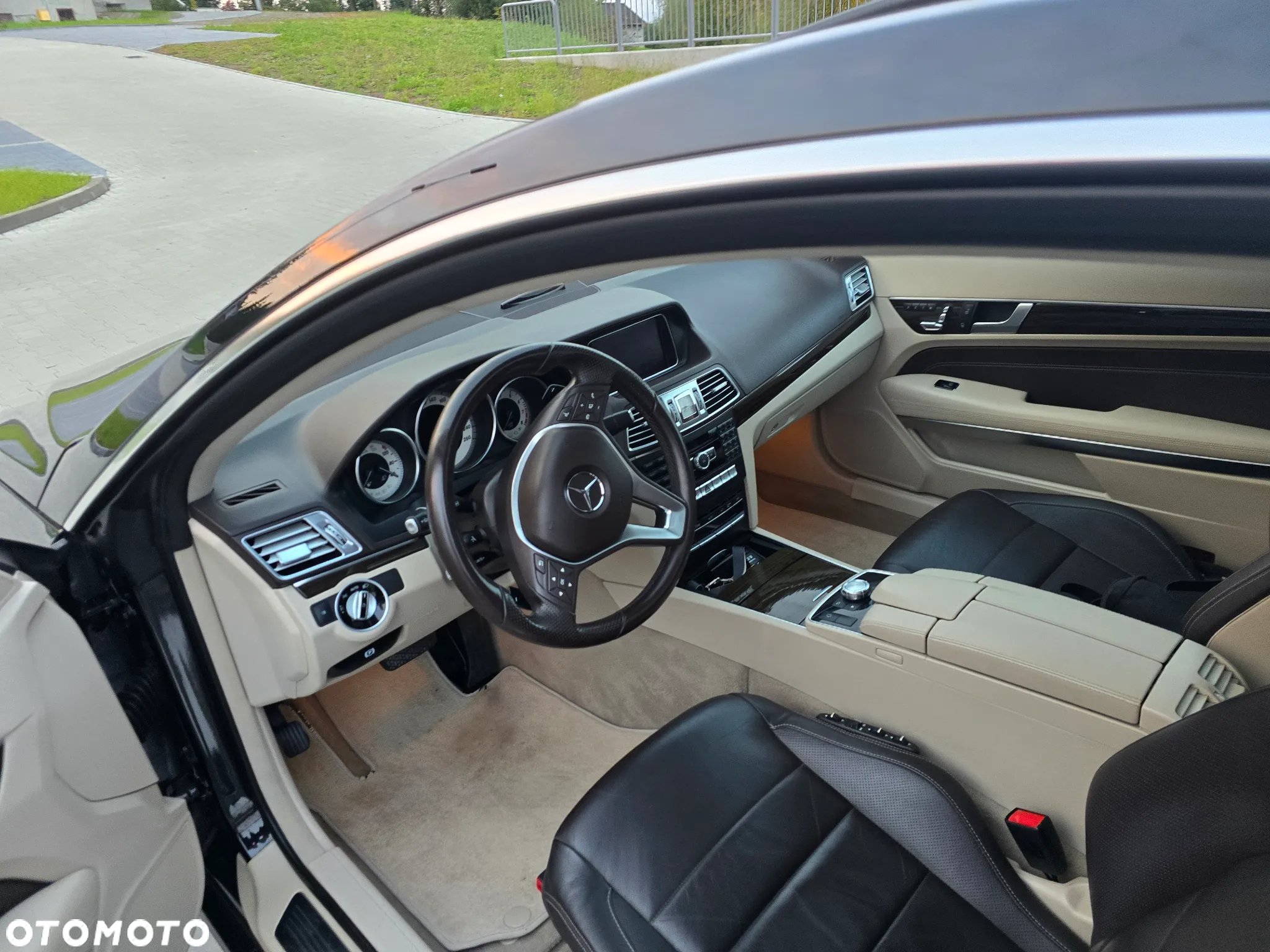 Mercedes-Benz Klasa E 250 - 33
