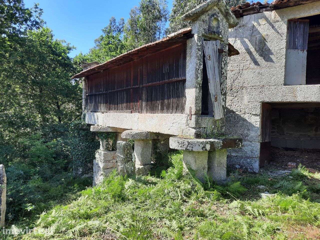 Quinta com 6.600m2 de terreno em Vila Cova, Fafe - Grande imagem: 2/38