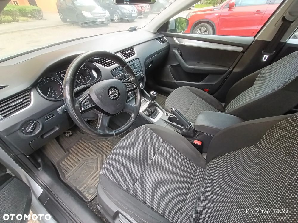 Skoda Octavia 1.6 TDI Ambition - 8