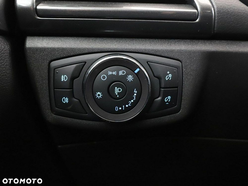 Ford Mondeo 2.0 EcoBlue Titanium - 38