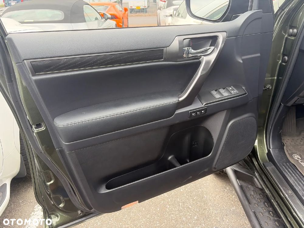 Lexus GX - 9
