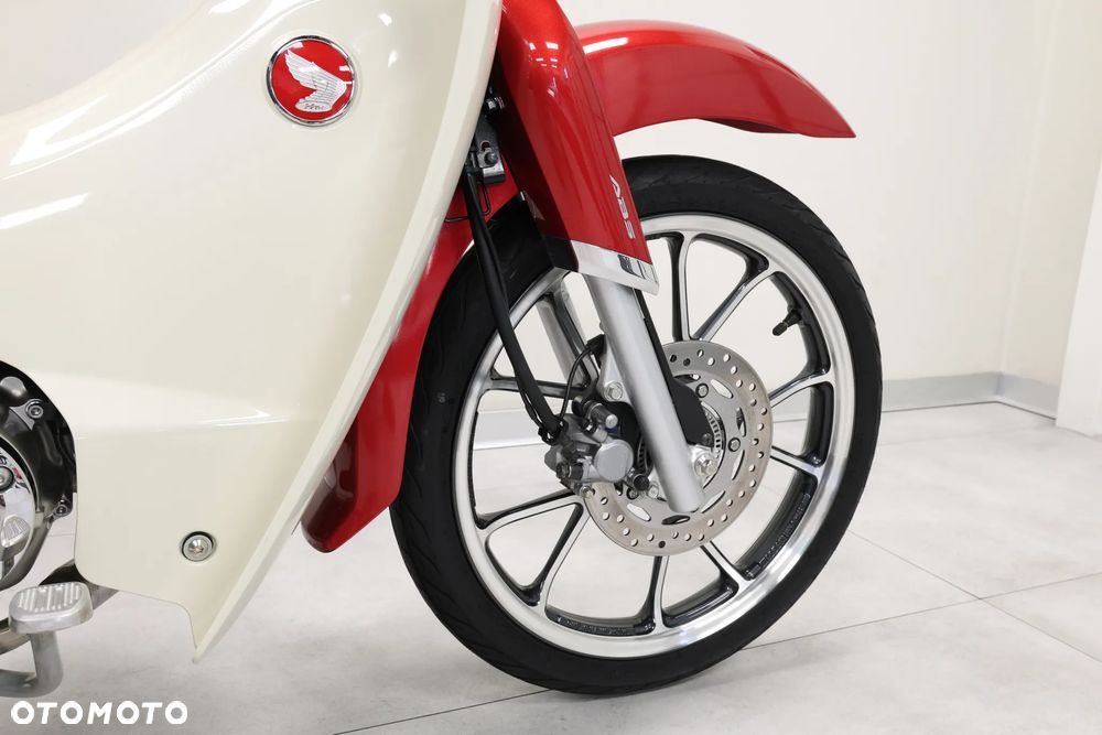 Honda Super Cub - 32